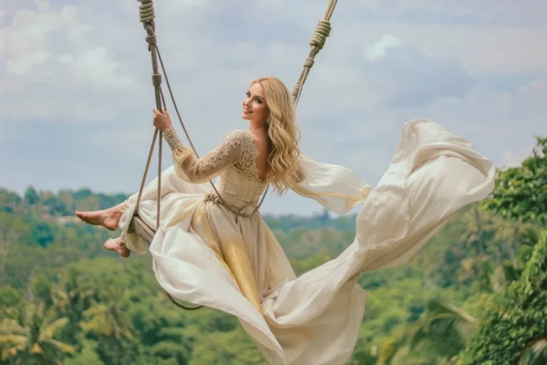 bali swing tegalalang tirta empul monkey forest tour, bali tour package, ubud bali tour, bali swing tour, tegalalang rice terrace tour, tirta empul temple tour, ubud monkey forest tour, bali tour trip, bali private driver tour, bali cultural tour